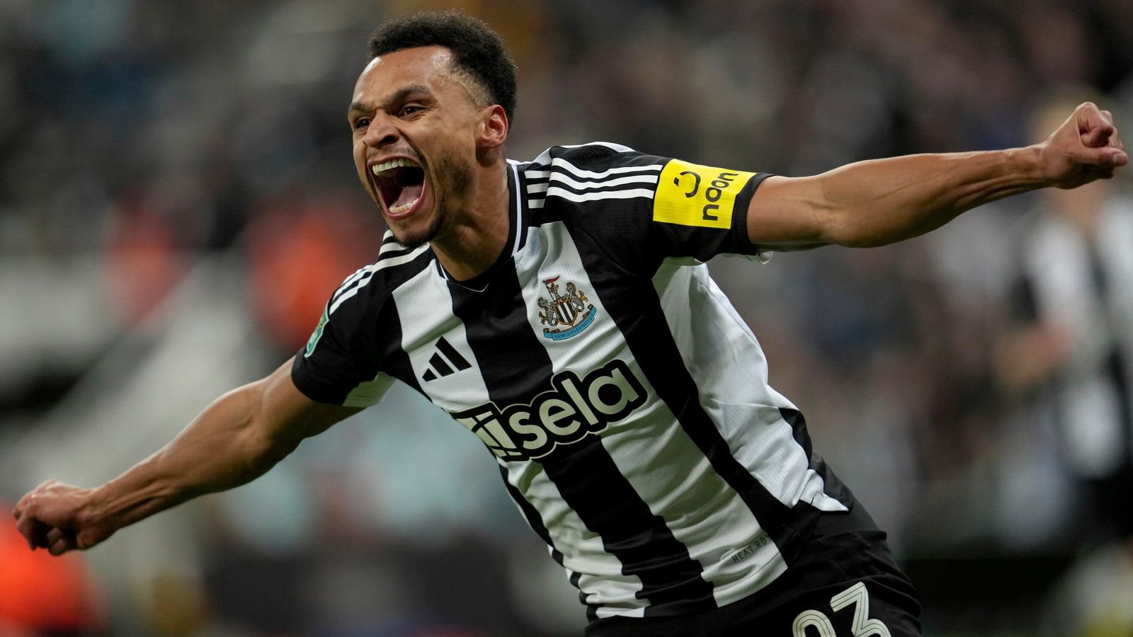 Newcastle 2-0 Arsenal (agg 4-0) Anthony Gordon, Jacob Murphy duc Magpies in finala Carabao Cup pentru a doua oara in trei sezoane.