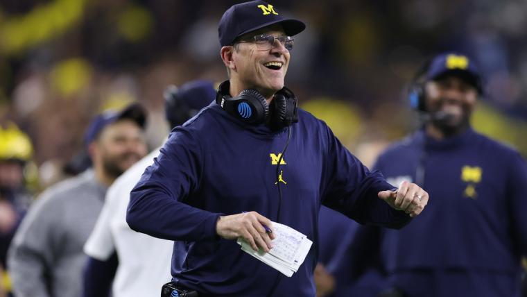 Fostul antrenor din Michigan, Jim Harbaugh, primește laude surprinzătoare de la gazda podcast-ului The Daily Wire după conflictul cu Bret Bielema.